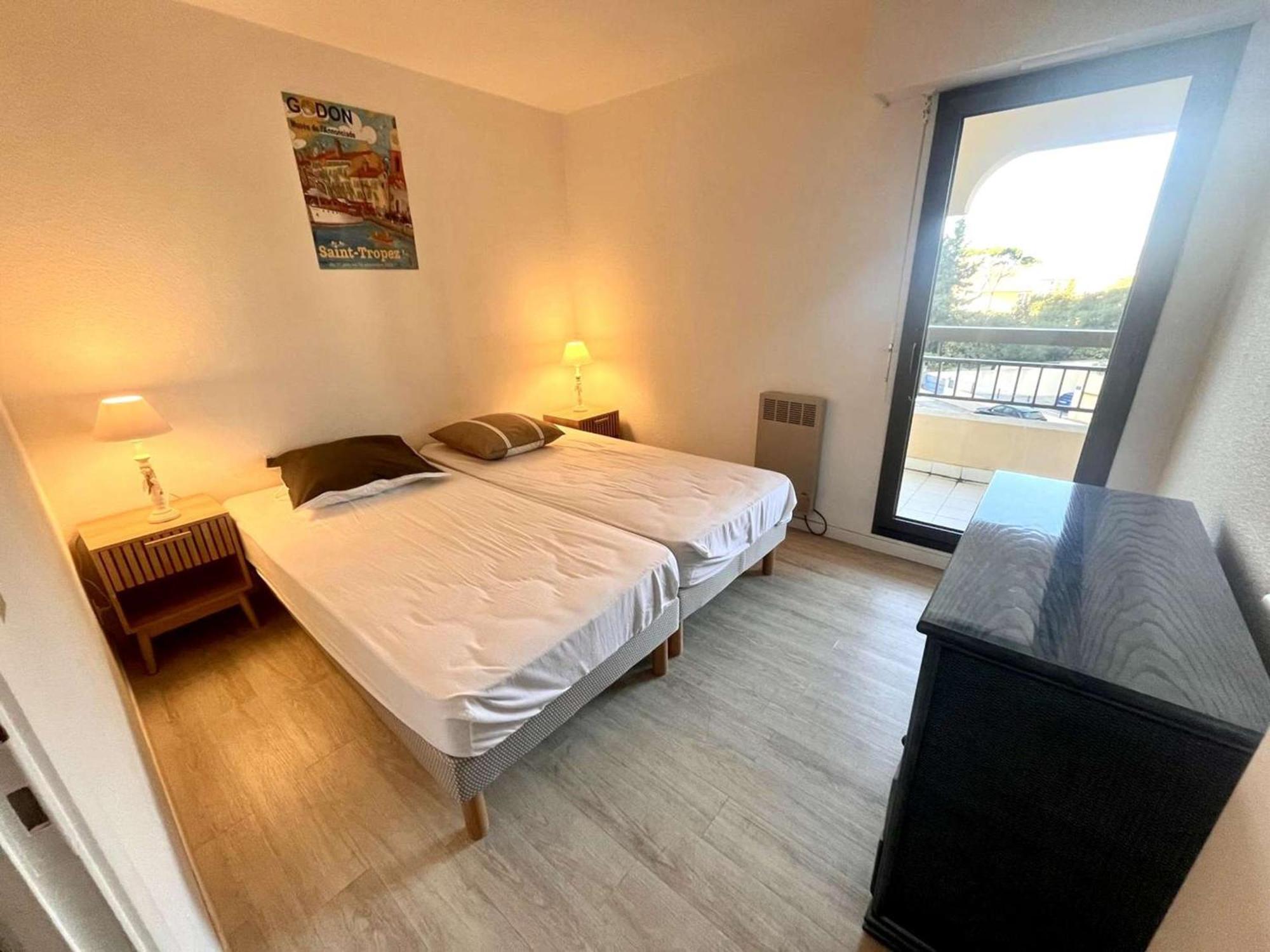 Appartement 2P, 4 Couchages, Terrasse Et Salon De Jardin A 200M De La Plage, Frejus - Fr-1-226A-22 Екстериор снимка
