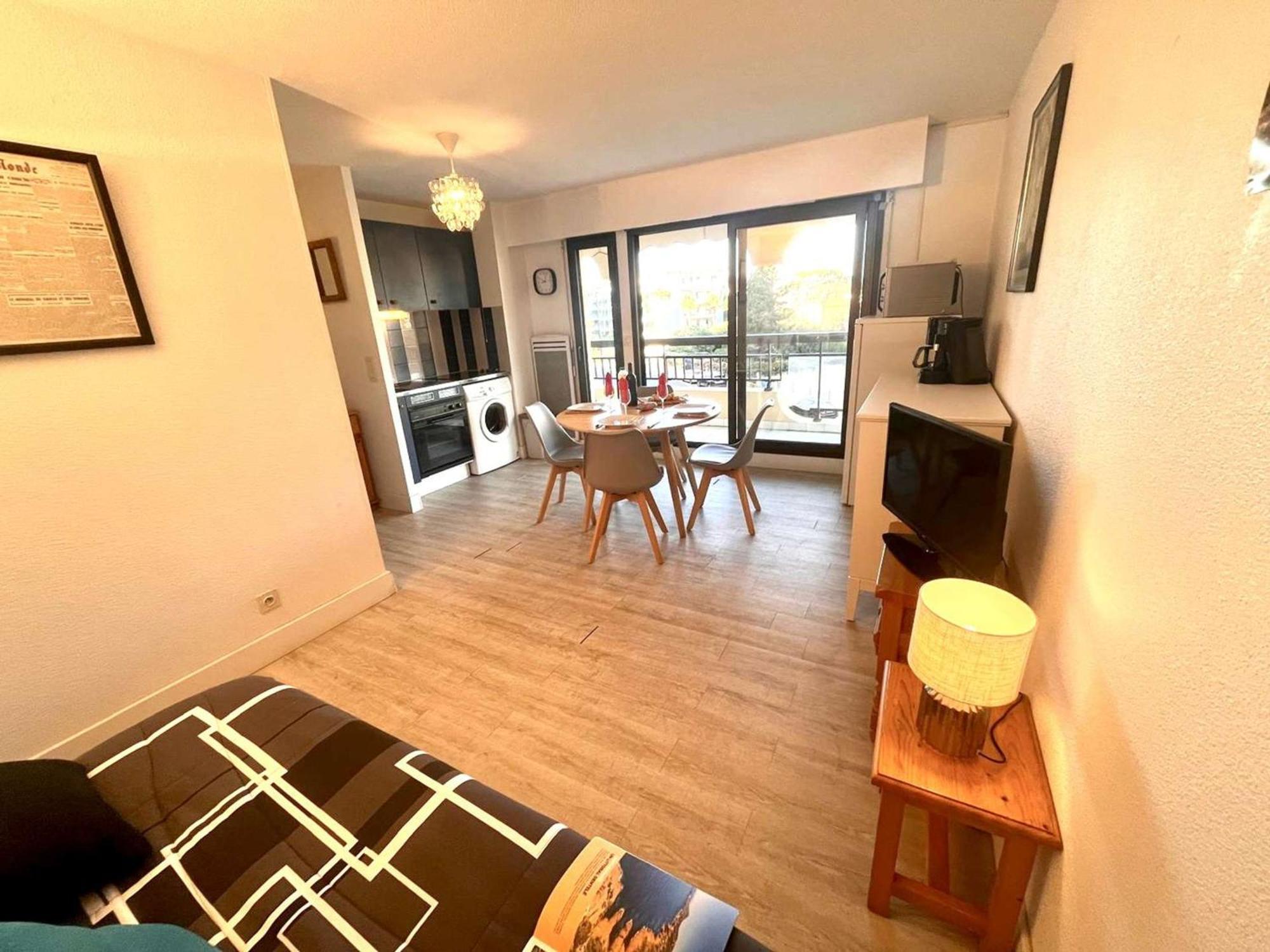 Appartement 2P, 4 Couchages, Terrasse Et Salon De Jardin A 200M De La Plage, Frejus - Fr-1-226A-22 Екстериор снимка